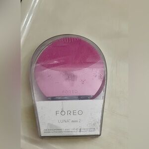 FOREO Luna mini 2 cleansing device